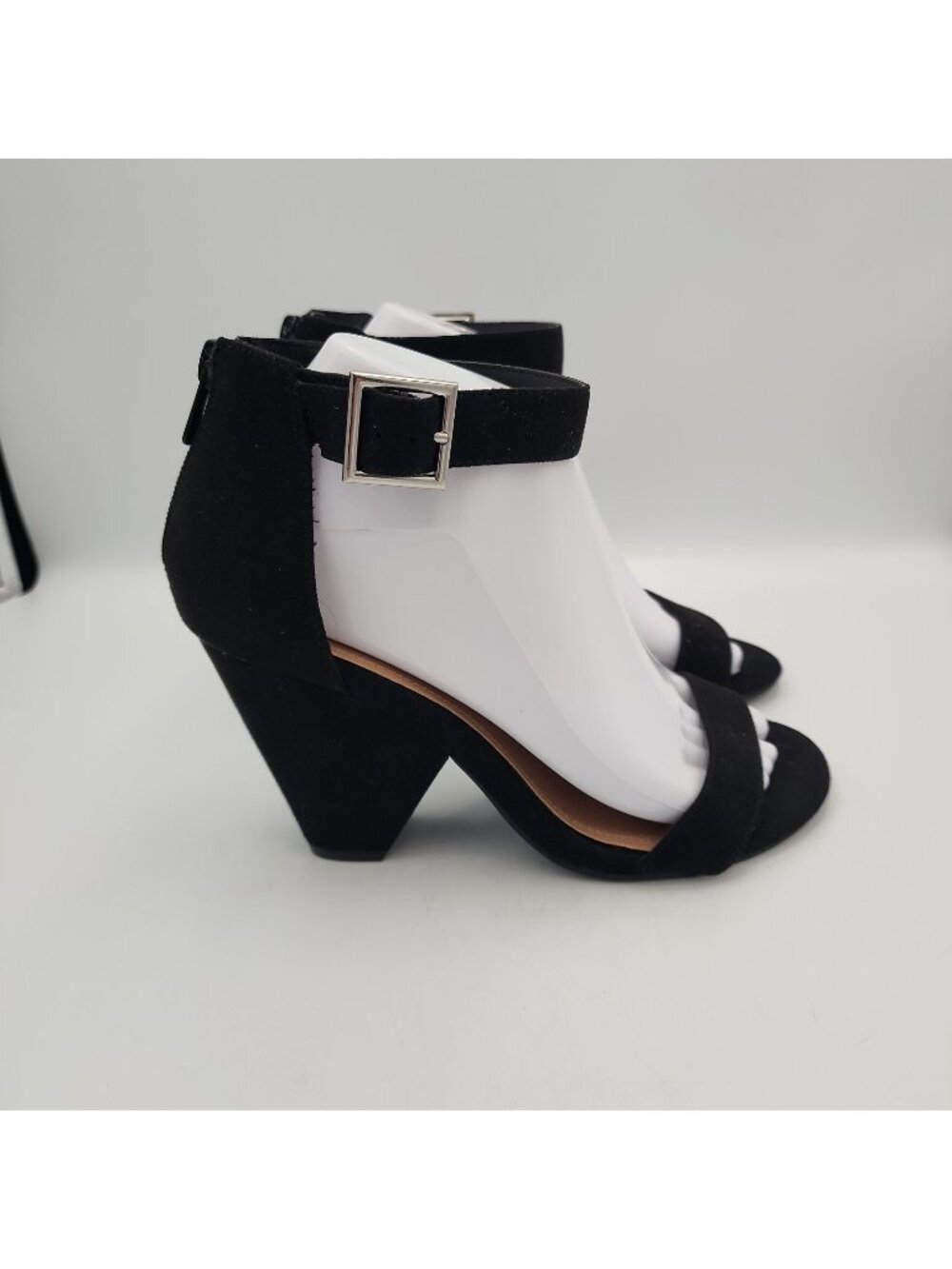 Torrid Size 7W Black Strappy Sandal Shoes Back Zip Adjustable Buckle Open Toe